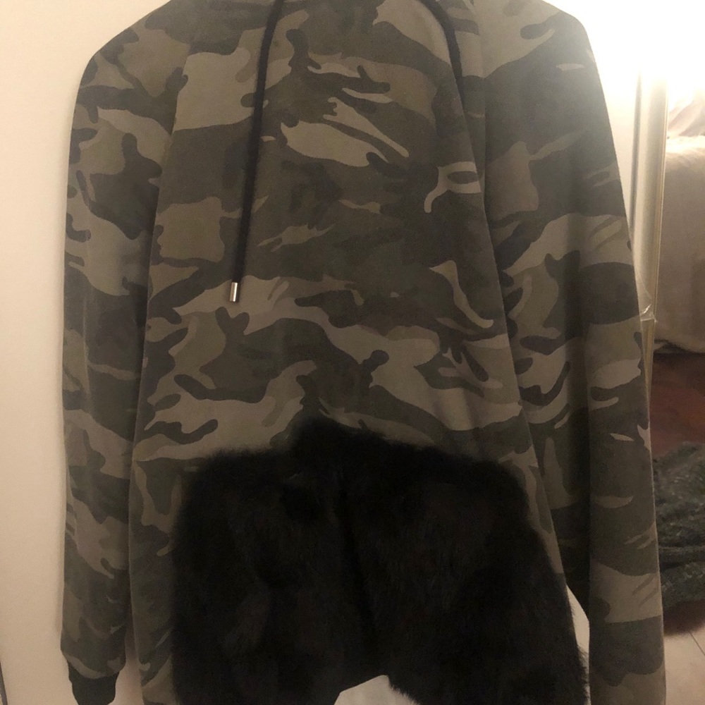 Oversized fur camo Jocelyn sweatshirt.